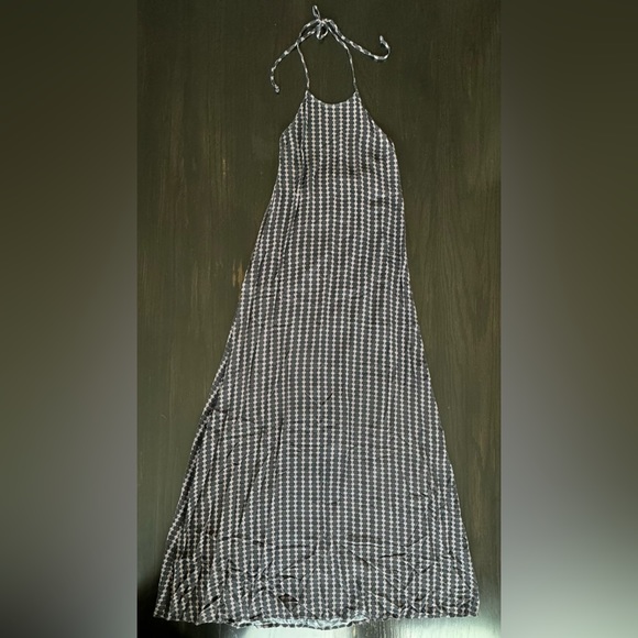 Black and red print halter dress: XS - Picture 1 of 9